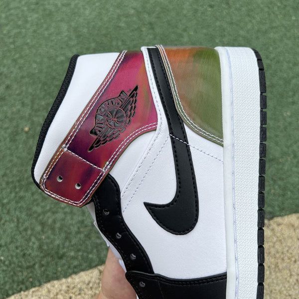 Jordan 1 Mid Heat Reactive