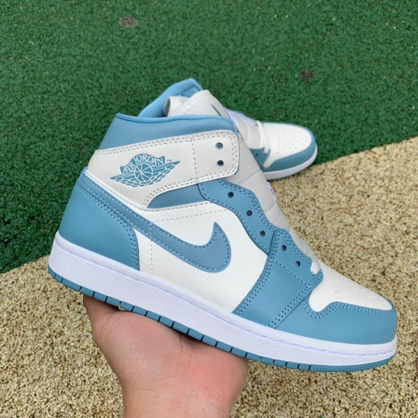 Jordan 1 Mid UNC (2022)