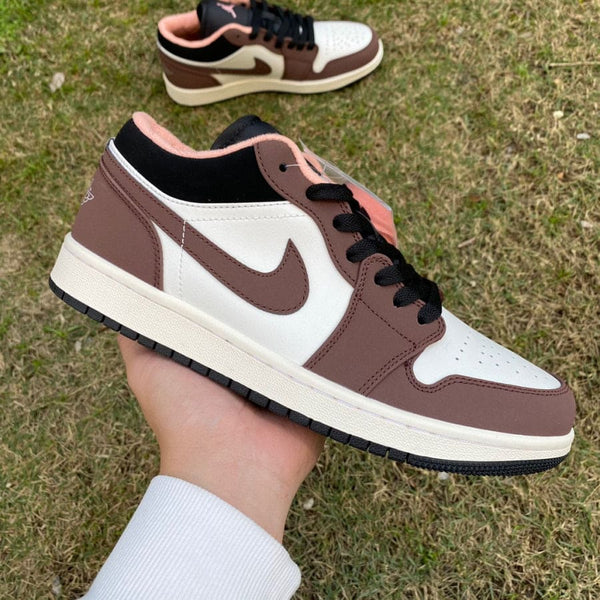 Jordan 1 Low Mocha