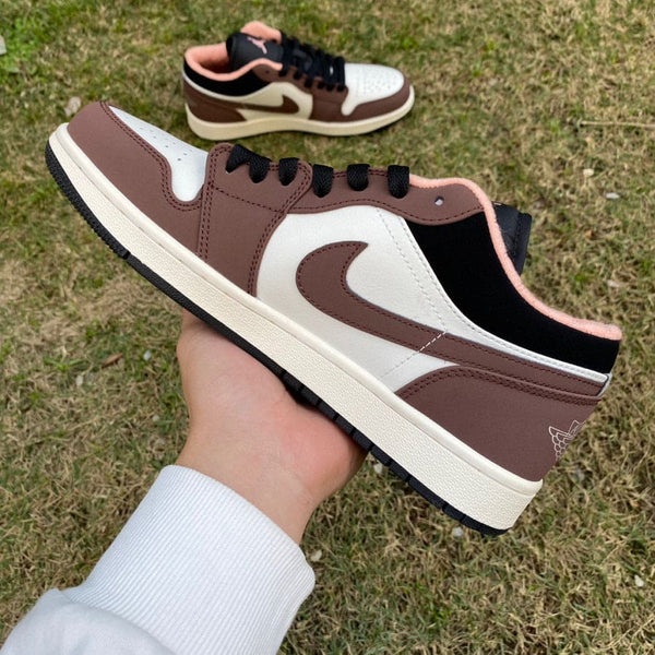 Jordan 1 Low Mocha