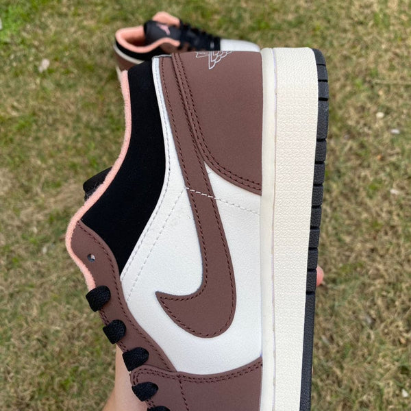 Jordan 1 Low Mocha