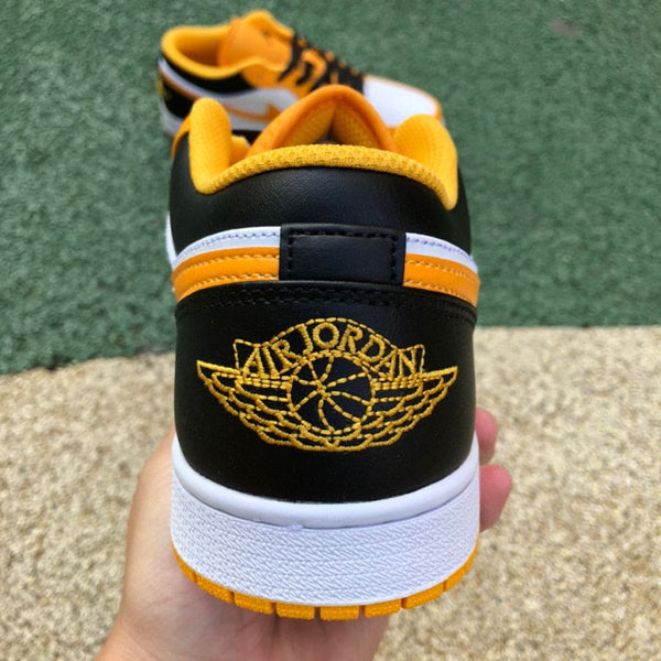 Jordan 1 Low Taxi