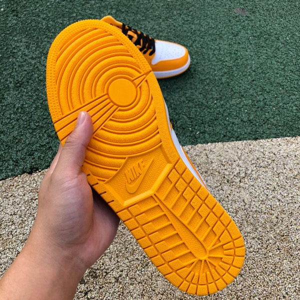 Jordan 1 Low Taxi