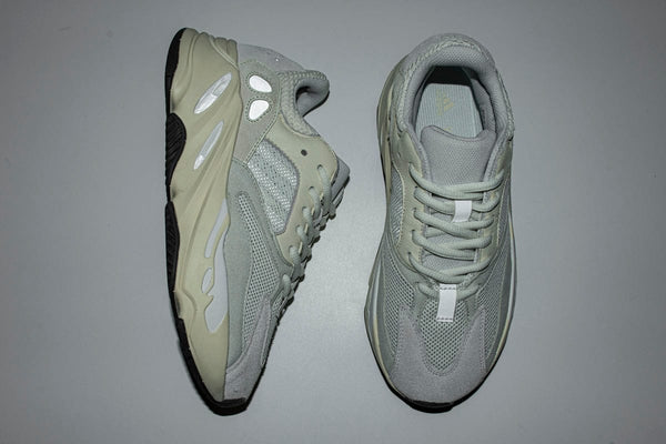 YEEZY BOOST 700 ANALOG