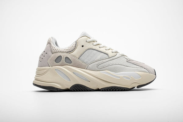 YEEZY BOOST 700 ANALOG