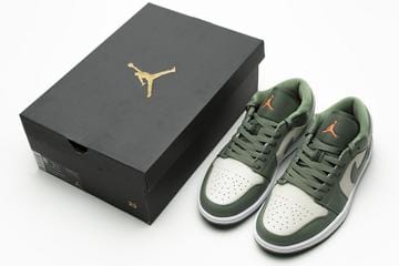 AJ1 LOW MILITARY GREEN