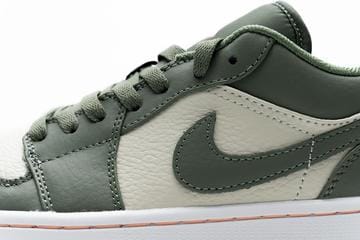 AJ1 LOW MILITARY GREEN