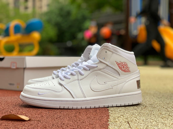 AJ1 MID SE NIKE SWOOSH ON TOUR (2020)