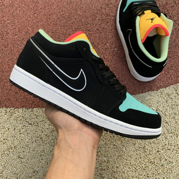 AJ1 LOW BLACK AURORA GREEN LASER ORANGE