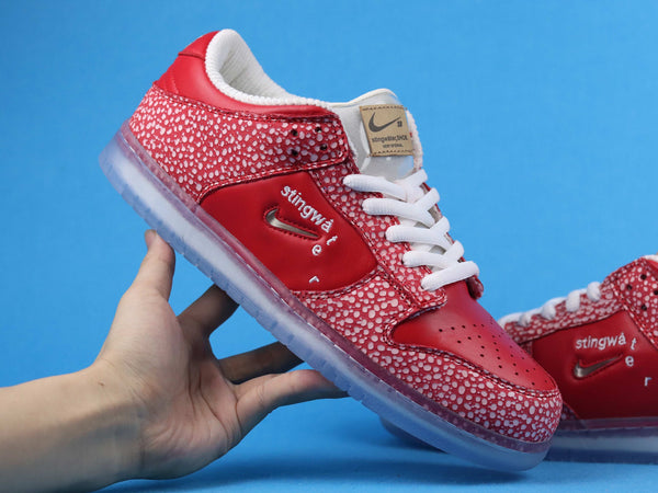 NIKE DUNK SB LOW STINGWATER MAGIC MUSHROOM