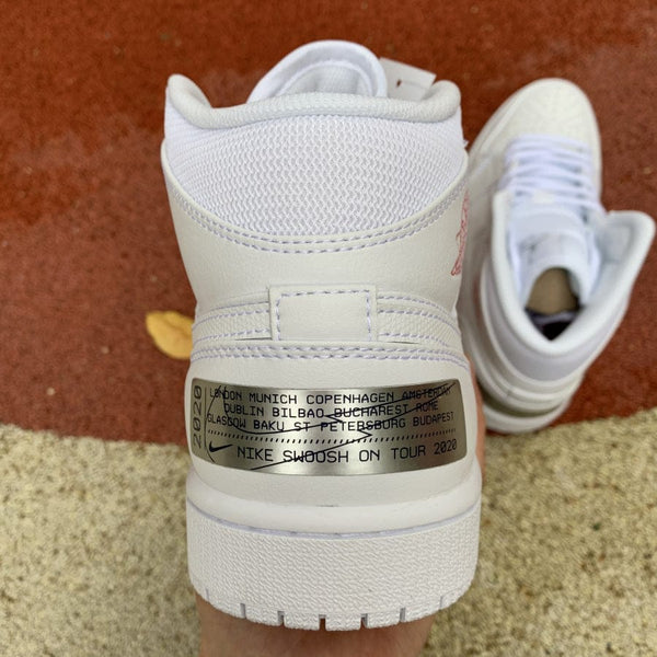 AJ1 MID SE NIKE SWOOSH ON TOUR (2020)