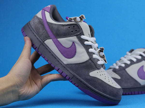 NIKE SB DUNK LOW PURPLE PIGEON