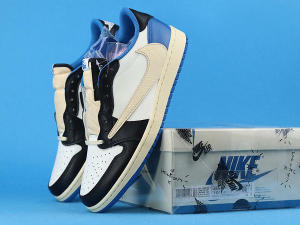 AJ1 LOW FRAGMENT DESIGN X TRAVIS SCOTT