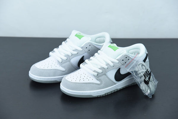 NIKE DUNK SB LOW PRO CHLOROPHYLL