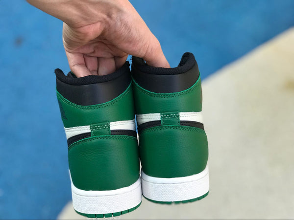 AJ1 RETRO HIGH PINE GREEN