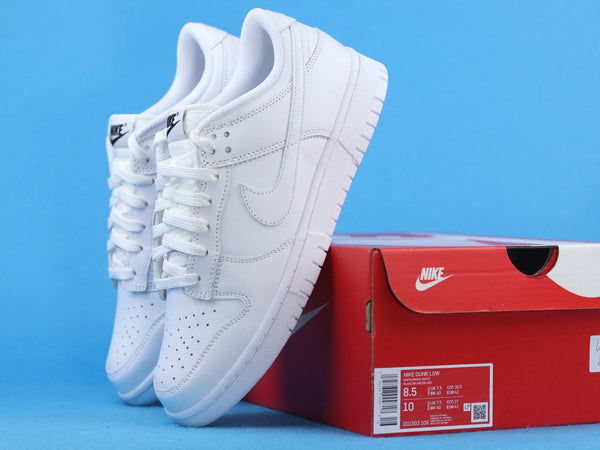 NIKE DUNK LOW TRIPLE WHITE