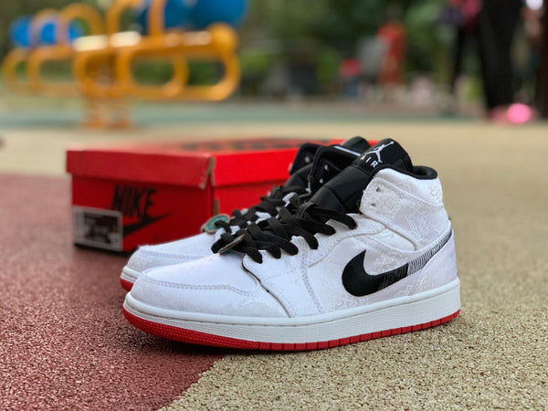 AJ1 MID SE FEARLESS EDISON CHEN CLOT