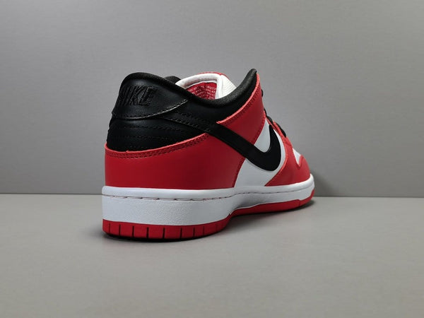 NIKE SB DUNK LOW J-PACK CHICAGO