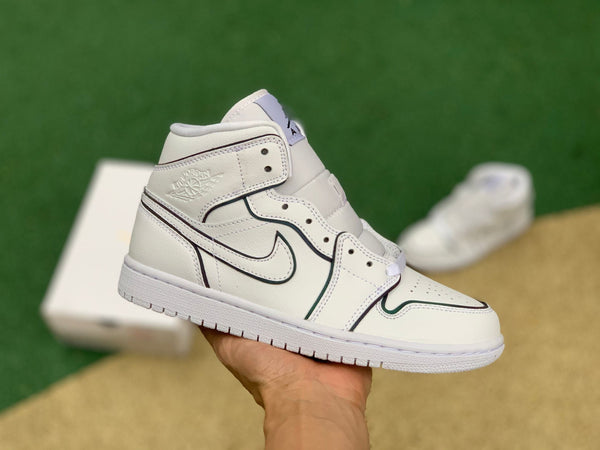 AJ1 MID IRIDESCENT REFLECTIVE WHITE