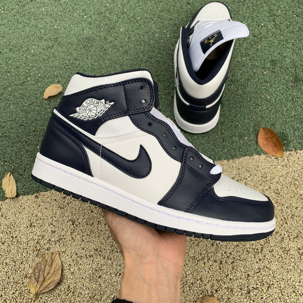 AJ1 MID WHITE METALLIC GOLD OBSIDIAN