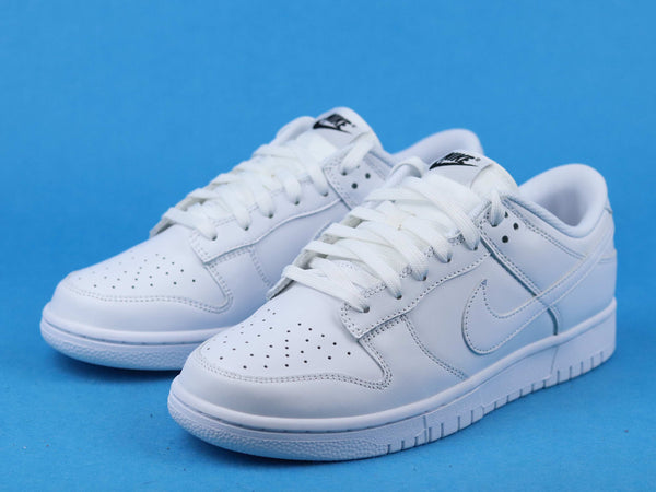 NIKE DUNK LOW TRIPLE WHITE