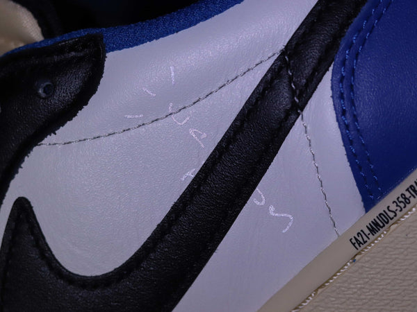 AJ1 LOW FRAGMENT DESIGN X TRAVIS SCOTT