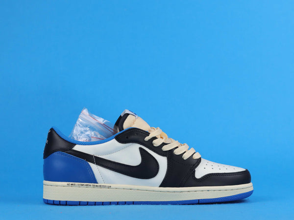 AJ1 LOW FRAGMENT DESIGN X TRAVIS SCOTT