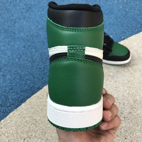 AJ1 RETRO HIGH PINE GREEN