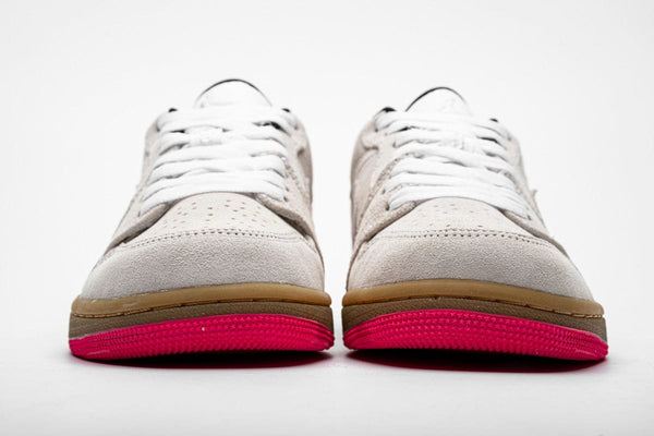 AJ1 LOW WHITE GUM HYPER PINK