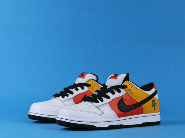 NIKE SB DUNK LOW RAYGUN HOME