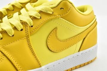 AJ1 LOW YELLOW STRIKE