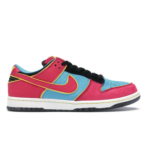 NIKE DUNK SB LOW MS. PACMAN