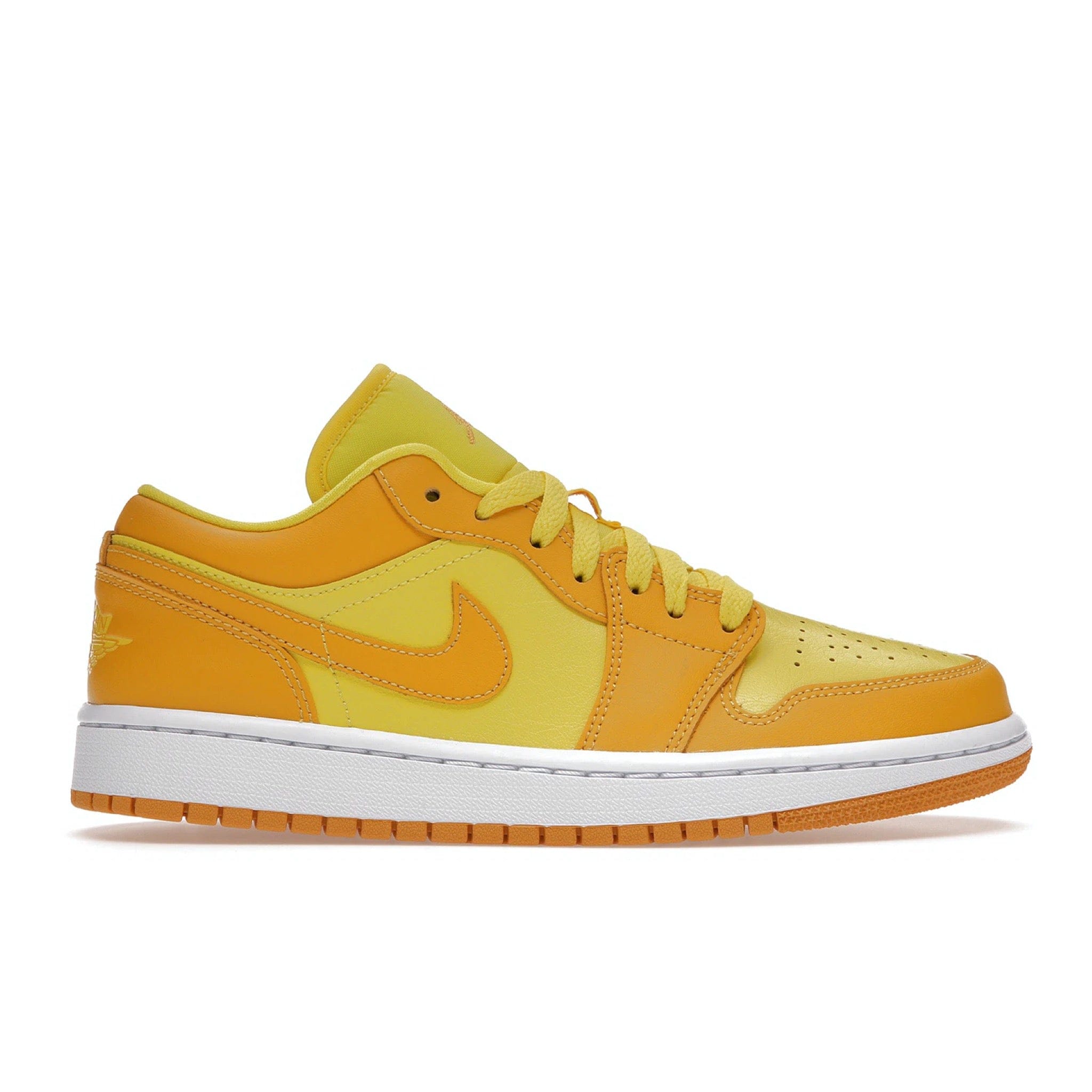 AJ1 LOW YELLOW STRIKE