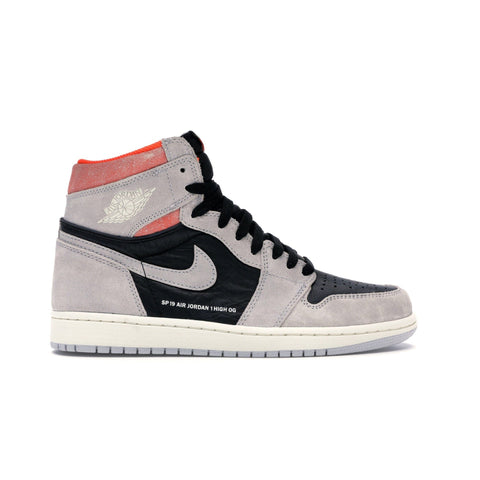 AJ1 RETRO HIGH NEUTRAL GREY HYPER CRIMSON