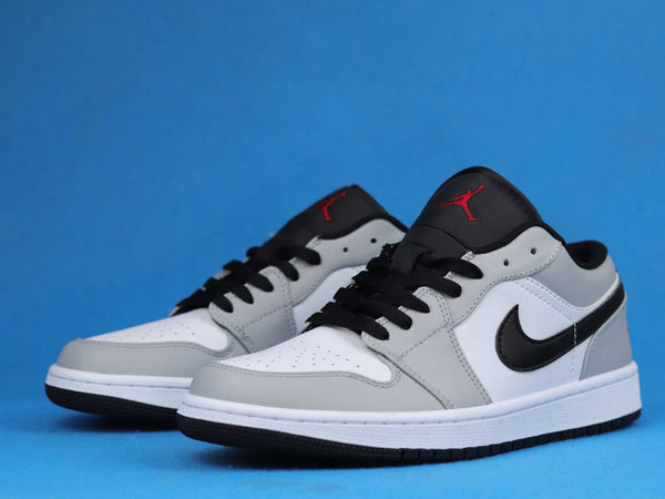 AJ1 LOW LIGHT SMOKE GREY