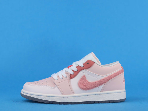 AJ1 LOW SE MIGHTY SWOOSHERS PINK