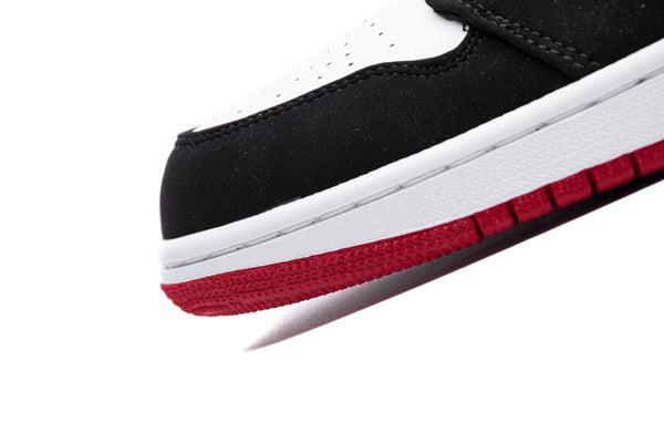 AJ1 LOW BLACK TOE