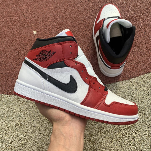 AJ1 MID CHICAGO (2020)