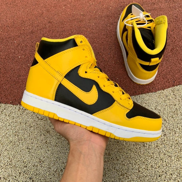 NIKE DUNK HIGH VARSITY MAIZE