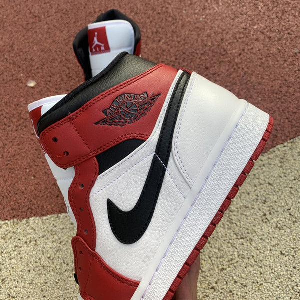 AJ1 MID CHICAGO (2020)