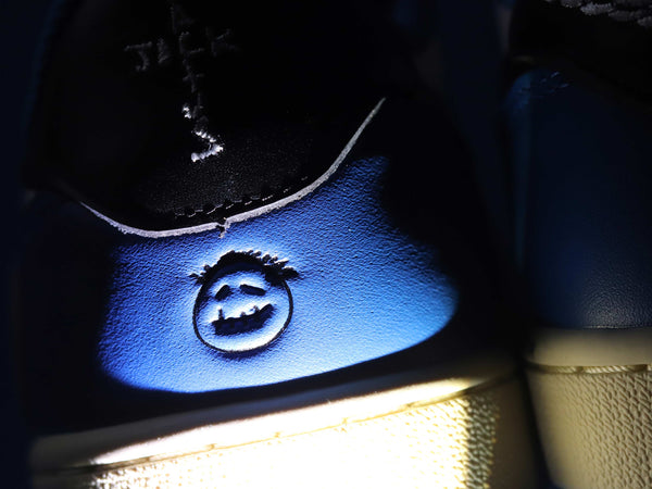 AJ1 LOW FRAGMENT DESIGN X TRAVIS SCOTT