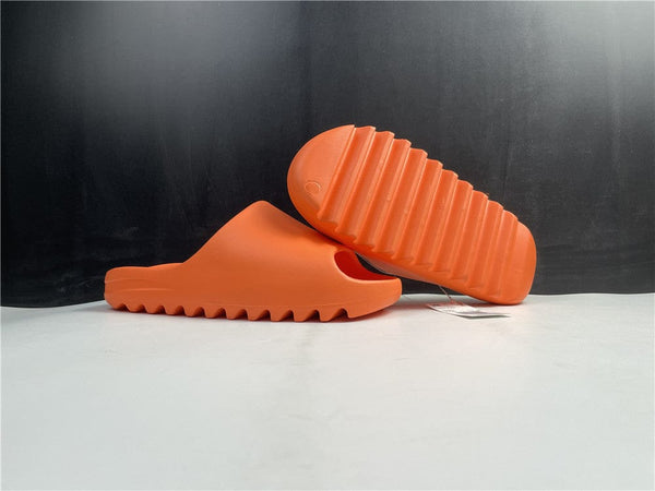 YEEZY SLIDE ENFLAME ORANGE