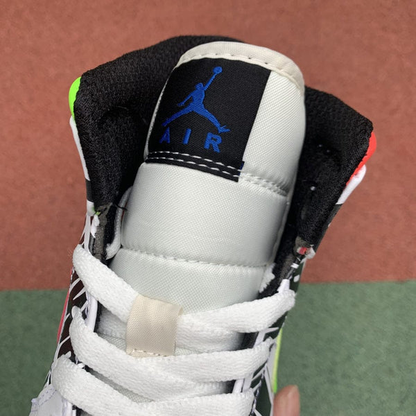 AJ1 MID ALL OVER LOGOS