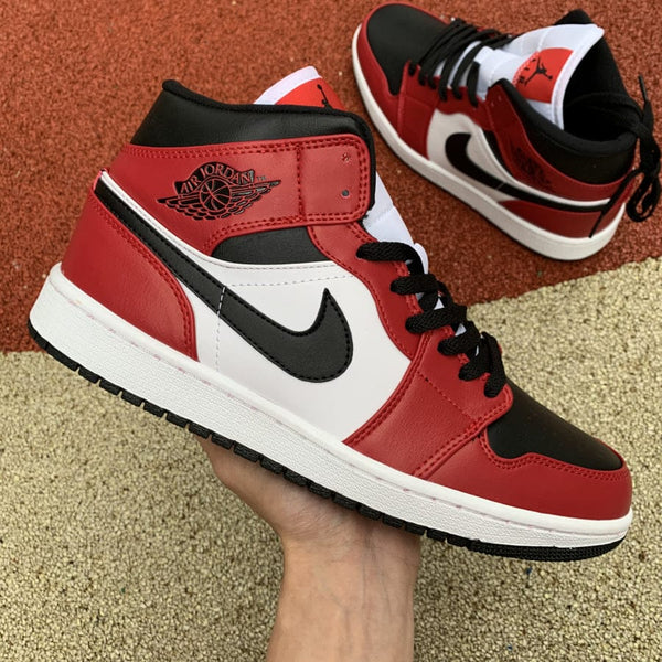 AJ1 MID CHICAGO TOE