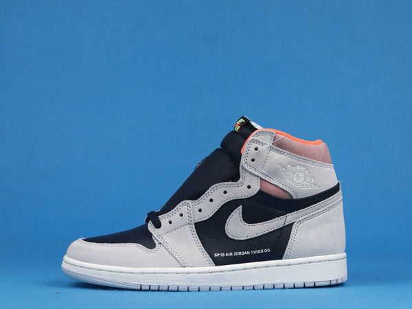 AJ1 RETRO HIGH NEUTRAL GREY HYPER CRIMSON