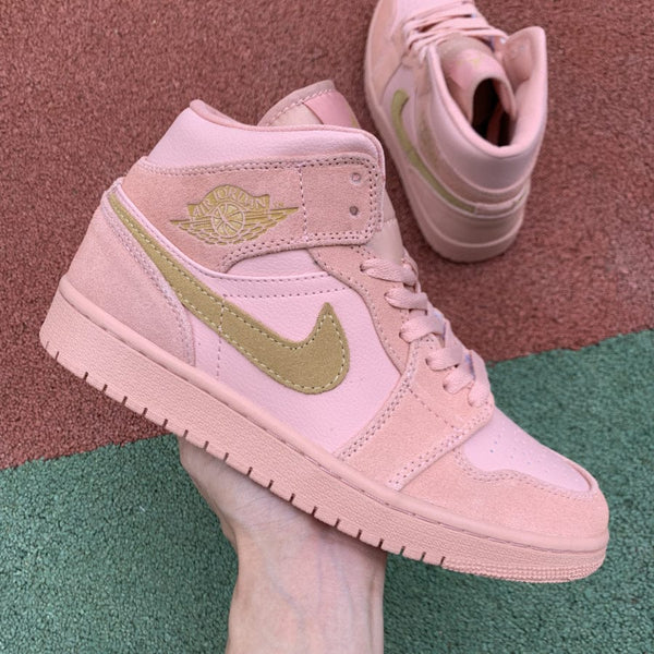 AJ1 MID CORAL GOLD