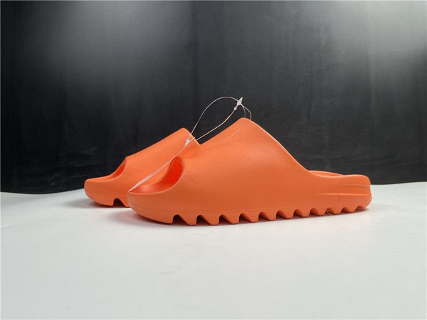 YEEZY SLIDE ENFLAME ORANGE